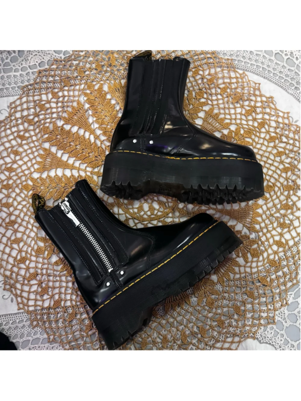 Women's Dr. Martens Black Platform Boots Size 6